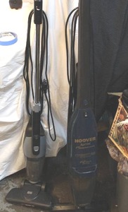lot 305 image: Two small vacuums