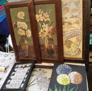lot 312 image: Lot of pictures