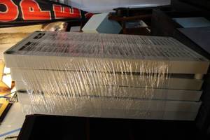 lot 317 image: Plastic shelf already took apart and wrapped all legs and shelfs there