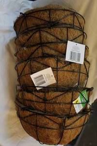 lot 331 image: 6 plant hangers