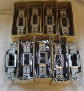 lot 337 image: 9-Heavy duty quality switch 4-way sidewire