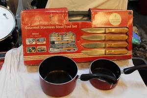 lot 346 image: 20 piece gourmet stainless steel tool set and to small pans