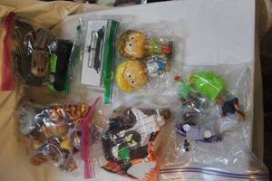 lot 360 image: Lot of toys