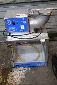 lot 380 image: Industrial size snow cone machine