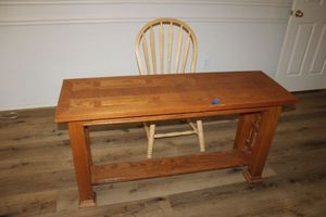 lot 17 image: Wood entry table and chair, see photos