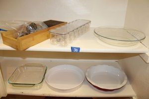 lot 38 image: Baking and pie plates, knife holder and napkin rings