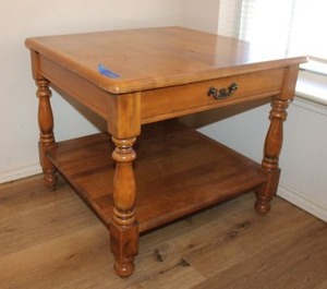 lot 73 image: Wood side table