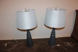 lot 86 image: Pair of table lamps