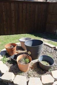 lot 134 image: Planter pots