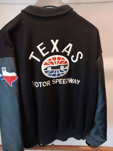 lot 96 image: Texas Motor Speedway jacket XXL