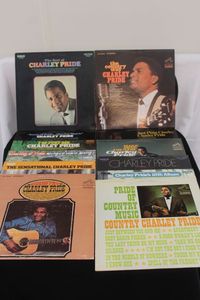 lot 32 image: Charley Pride Albums