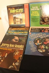 lot 33 image: Collectable Vinyl Records Including Jerry Lee Lewis, Mel Tillis, and More
