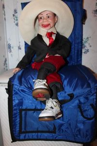 lot 83 image: Texas Lottery Stadium seat, Sun Hat (CHARLIE NOT INCLUDED)