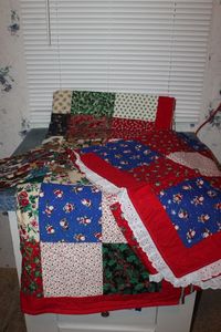 lot 104 image: Quilt