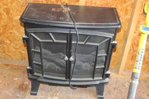 lot 178 image: Electric Fireplace