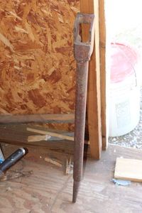 lot 184 image: Pole Digger