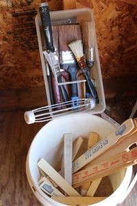 lot 183 image: Paint Brushes and Stir Sticks