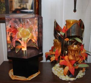 lot 241 image: Home Dcor Pieces