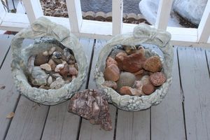 lot 356 image: Stone Baskets and Rocks (HEAVY)