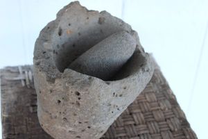 lot 336 image: Stone Pedestal