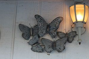 lot 339 image: Outdoor Accent Butterflies (Light not included)