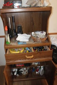 lot 343 image: Cabinet and contents