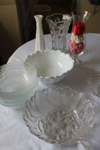 lot 137 image: Milk Glass Vase and Bowl, Clear Glass matching Bowl and Vase