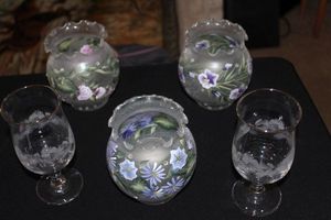 lot 139 image: Custom Hand Painted Glassware