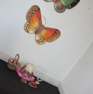 lot 150 image: Bamboo Butterfly wall Dcor and More