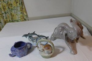 lot 295 image: Ceramic Irridenscent Elephant, Dolphins, Elephant cup and basket