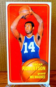 lot 28 image: BIG $ ITEM - VINTAGE 70-71 Oscar Robertson (HOF) Topps. Fantastic Card, Centered GOOD Edges & Corners (SOME SURFACE SCUFF)