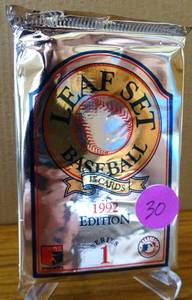 lot 30 image: MLB 1992 Leaf Series 1 Edition 15 Card Sealed Pack