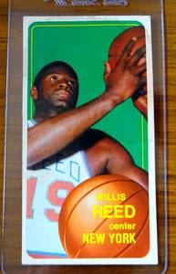lot 160 image: RARE VINTAGE 1970-71 Topps Basketball #150 Willis Reed
