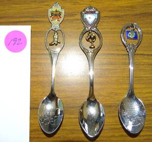 lot 192 image: LOT OF 23 - SILVER PLATED COLLECTORS SPOONS WITH DANGLING CHARM
