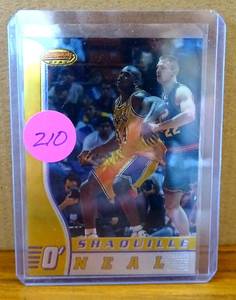 lot 210 image: SHAQ 1996-97 Bowmans Best SHAQUILLE ONEAL #70 NM-MT