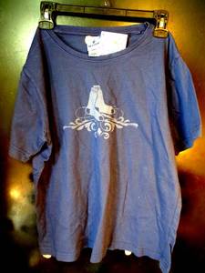 lot 243 image: MLB LICENSED BOSTON RED SOX YOUTH SHIRT - SIZE LARGE - NEW WTAGS