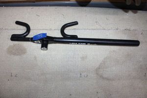 lot 75 image: The Club basic steering wheel lock