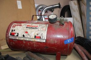 lot 68 image: Mobile air compressor