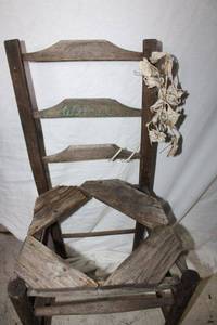 lot 136 image: Vintage wooden chair