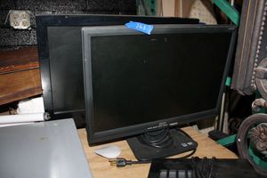 lot 161 image: Acer LCD monitor, Funai monitor, and keyboards