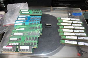 lot 181 image: Memory chips