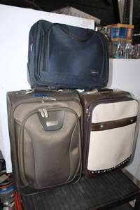 lot 175 image: Travel bags and luggage