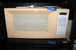 lot 173 image: Sears microwave model 565.66201691