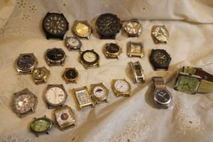 lot 293 image: Jewelry Watches, watch faces, and parts