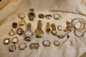 lot 283 image: Jewelry watches, watch faces, and parts