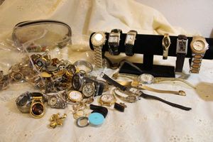 lot 298 image: Jewelry Watches and Misc. jewelry