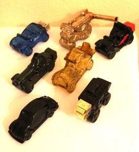 lot 16 image: Seven Vintage Avon Decanter Bottles