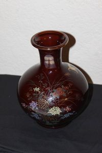 lot 14 image: Asian Ceramic Vase