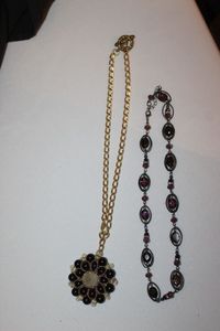 lot 69 image: Fashion Jewelry