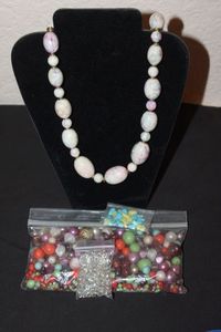 lot 77 image: Fashion Beads and Beaded Necklace
